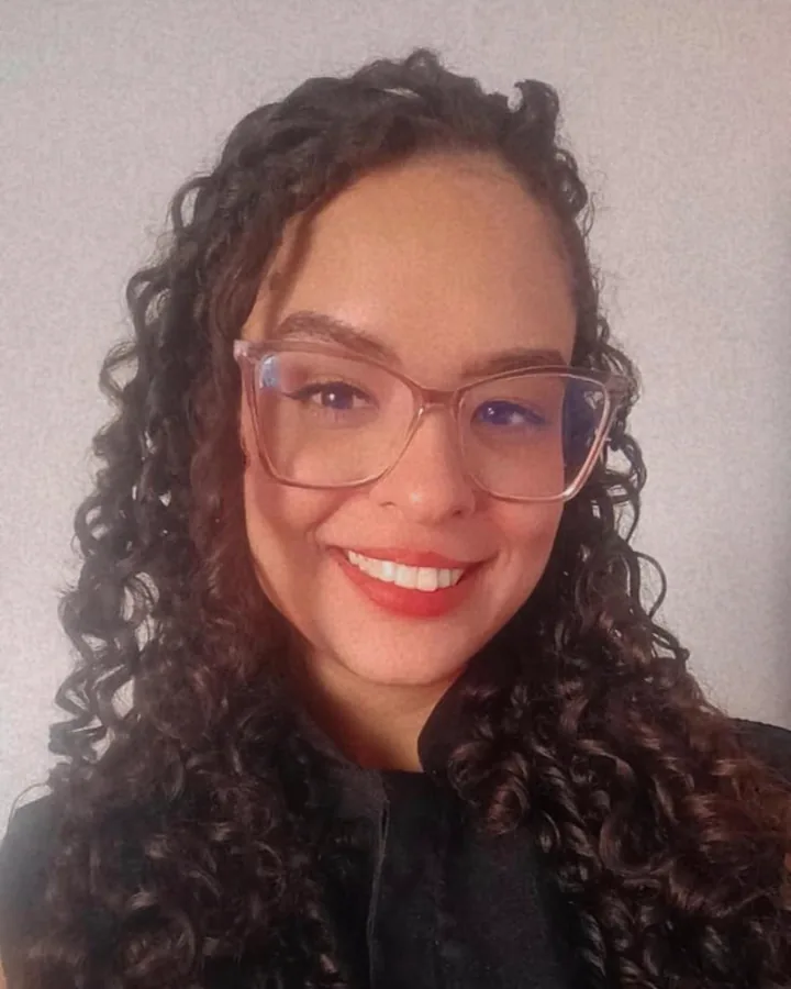 Professora Gabriela Mattos